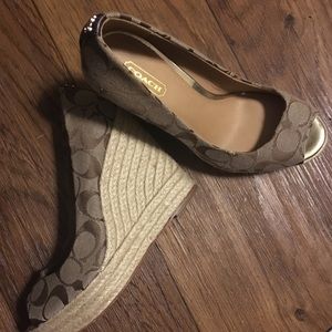 Coach size 7 wedge